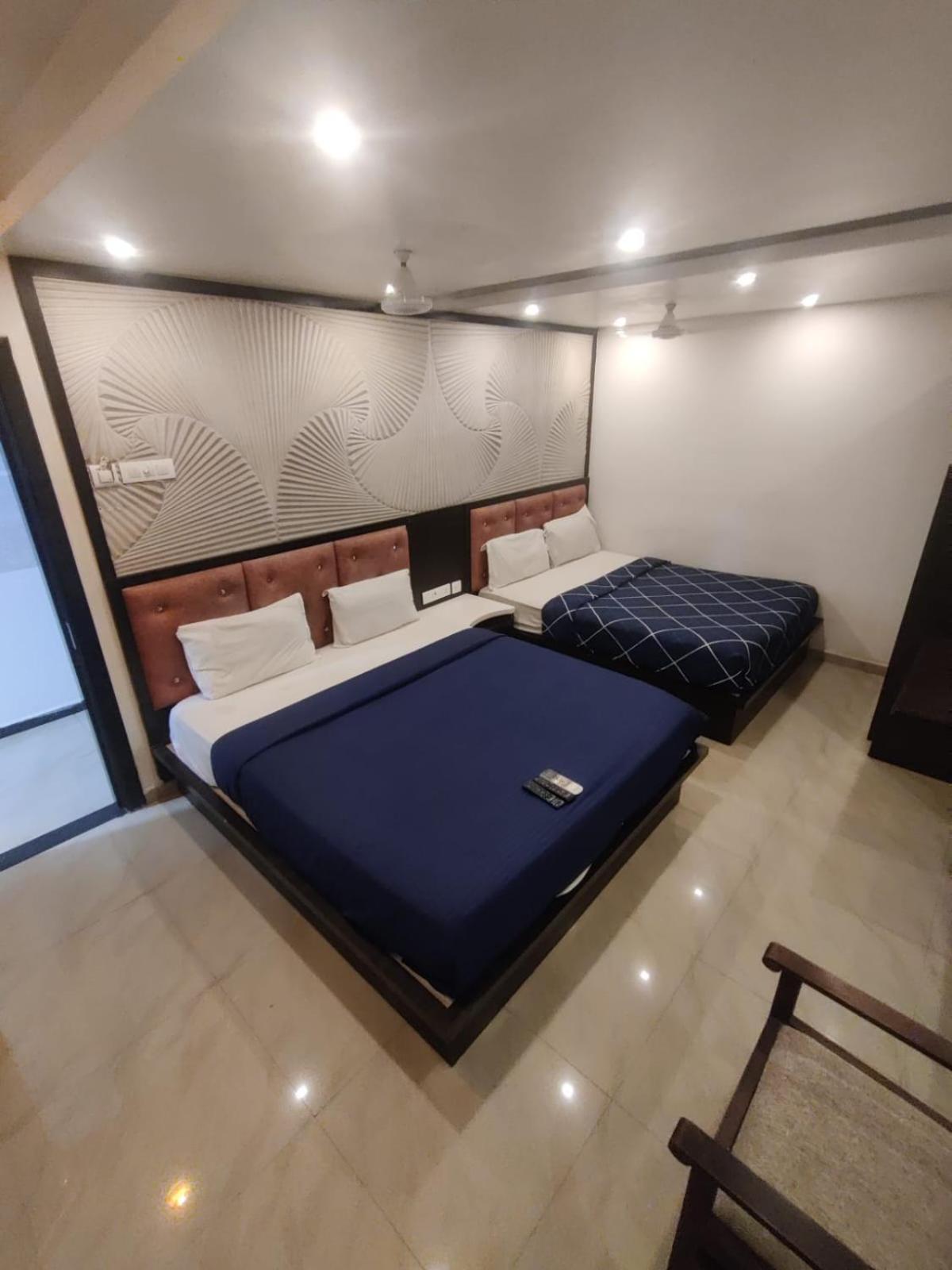Hotel Aayush Residency